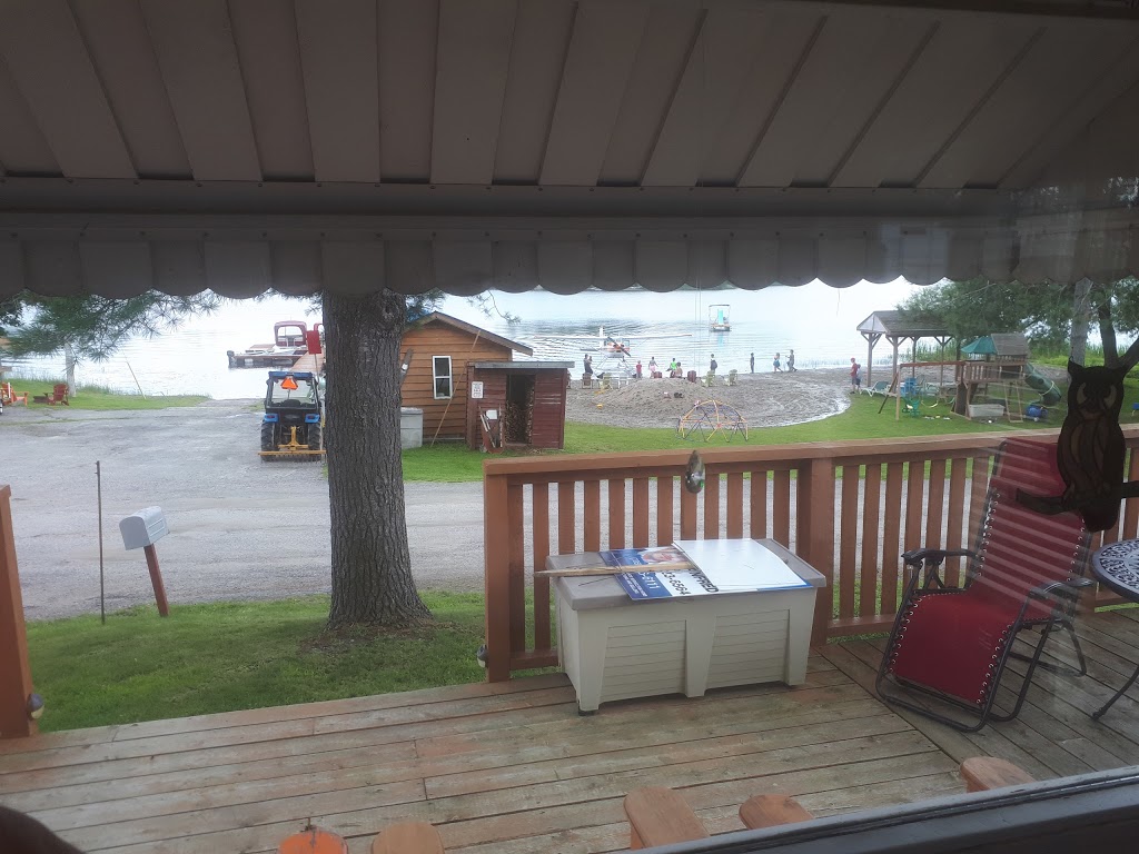 5 Fish Resort | 25 Whip Poor Will Rd, Alban, ON P0M 1A0, Canada | Phone: (705) 822-4428