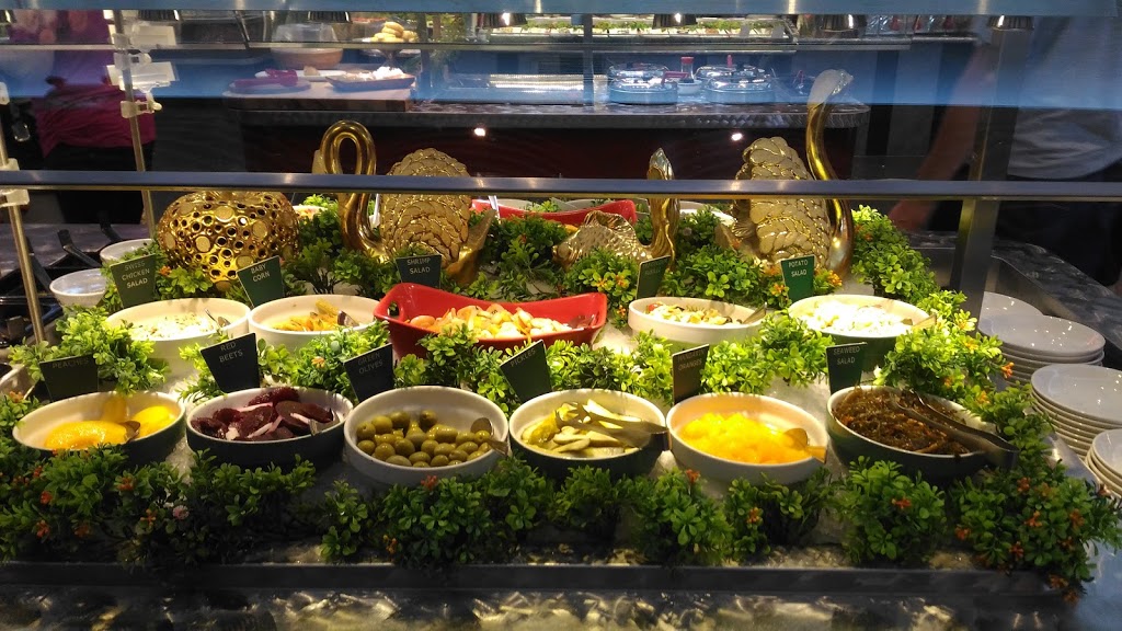 Mandarin Restaurant | 565 Woodlawn Rd W, Guelph, ON N1K 1E9, Canada | Phone: (519) 837-9000