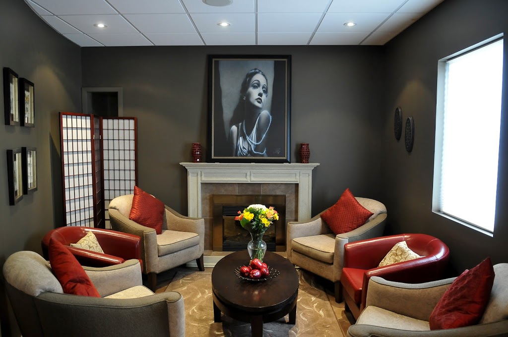 Sanctuary Day Spas Waterloo | 370 University Avenue East, Waterloo, ON N2K 3N2, Canada | Phone: (519) 725-9904