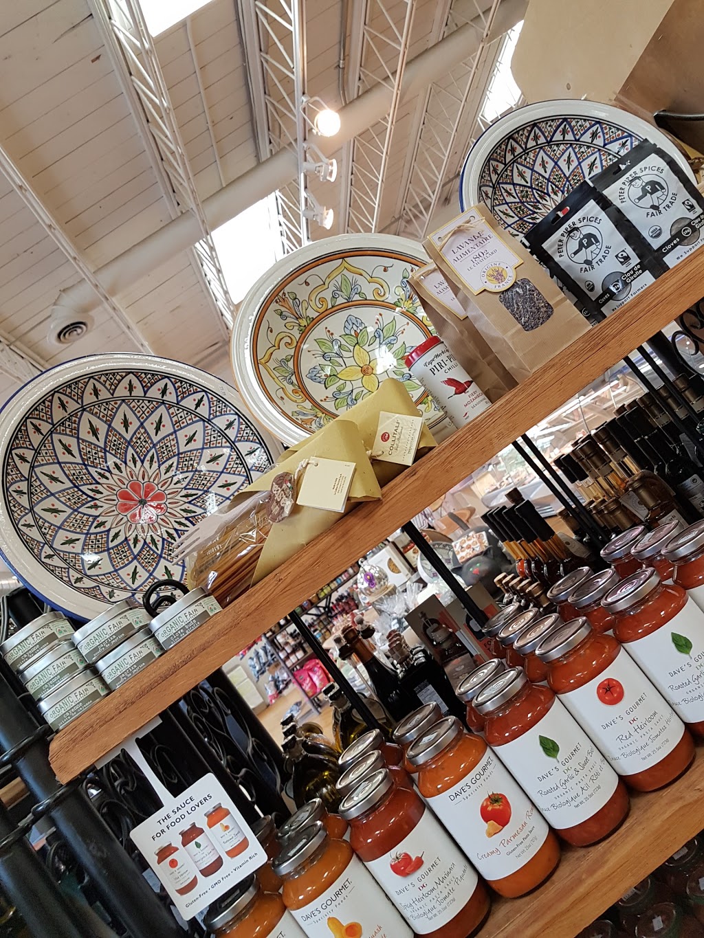 Maunders Food Shop | 32 Wellington St W, Aurora, ON L4G 2N8, Canada | Phone: (905) 841-5746