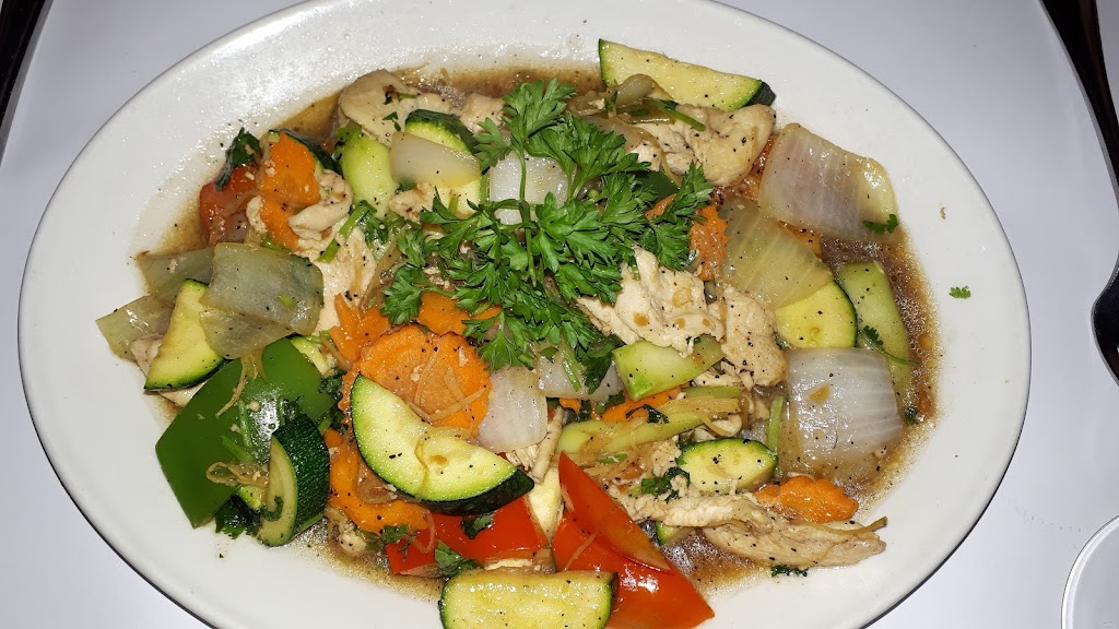 Restaurant Piment Thaï | 401 Rue Principale, Saint-Sauveur, QC J0R 1R0, Canada | Phone: (450) 227-3800