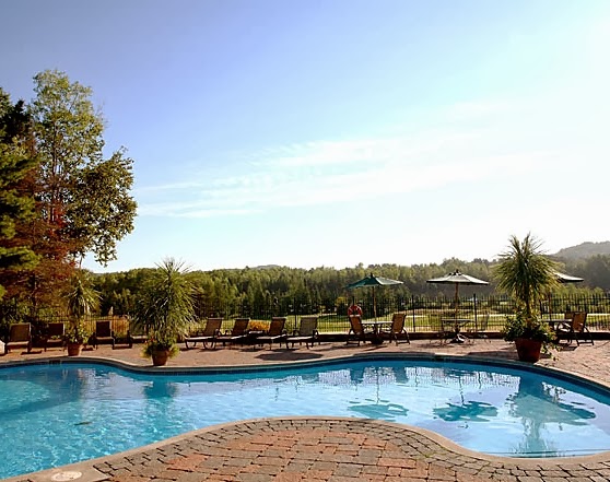 Tremblant Getaway | Allée du Sanctuaire, Mont-Tremblant, QC J8E 0C6, Canada | Phone: (514) 775-5976