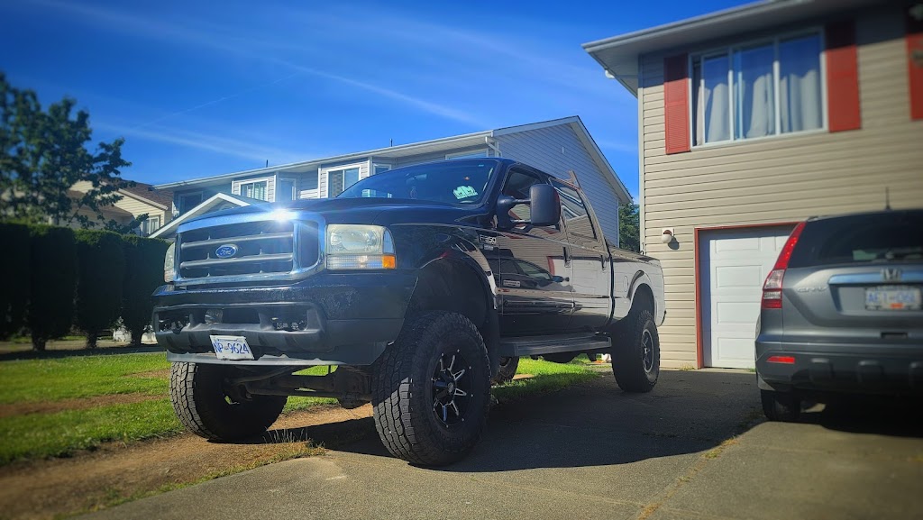 Hartleys/Ts pitstop auto repair | 4693 Cumberland Rd/865 8th st Cumberland, Courtenay, BC V0R 1S0, Canada | Phone: (250) 792-5243
