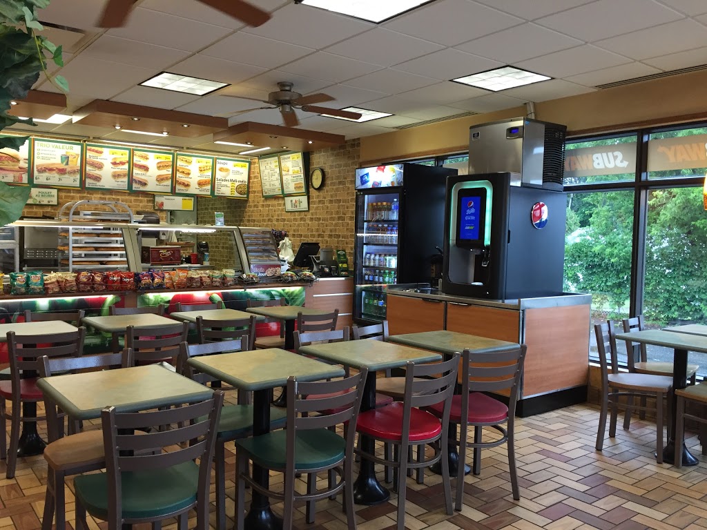 Restaurant SUBWAY | 1972 Rue de la Faune, Québec, QC G3E 1L5, Canada | Phone: (418) 842-1977