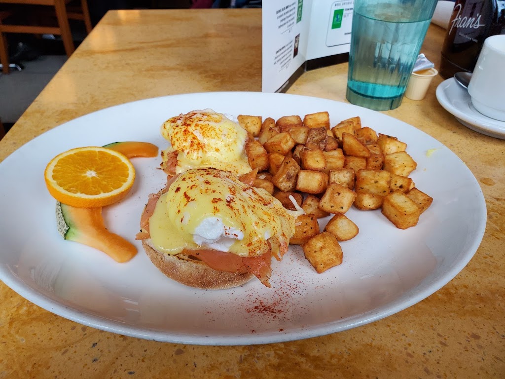 Frans Restaurant and Bar | 33 Yonge St #104, Toronto, ON M5E 1G4, Canada | Phone: (647) 352-3300