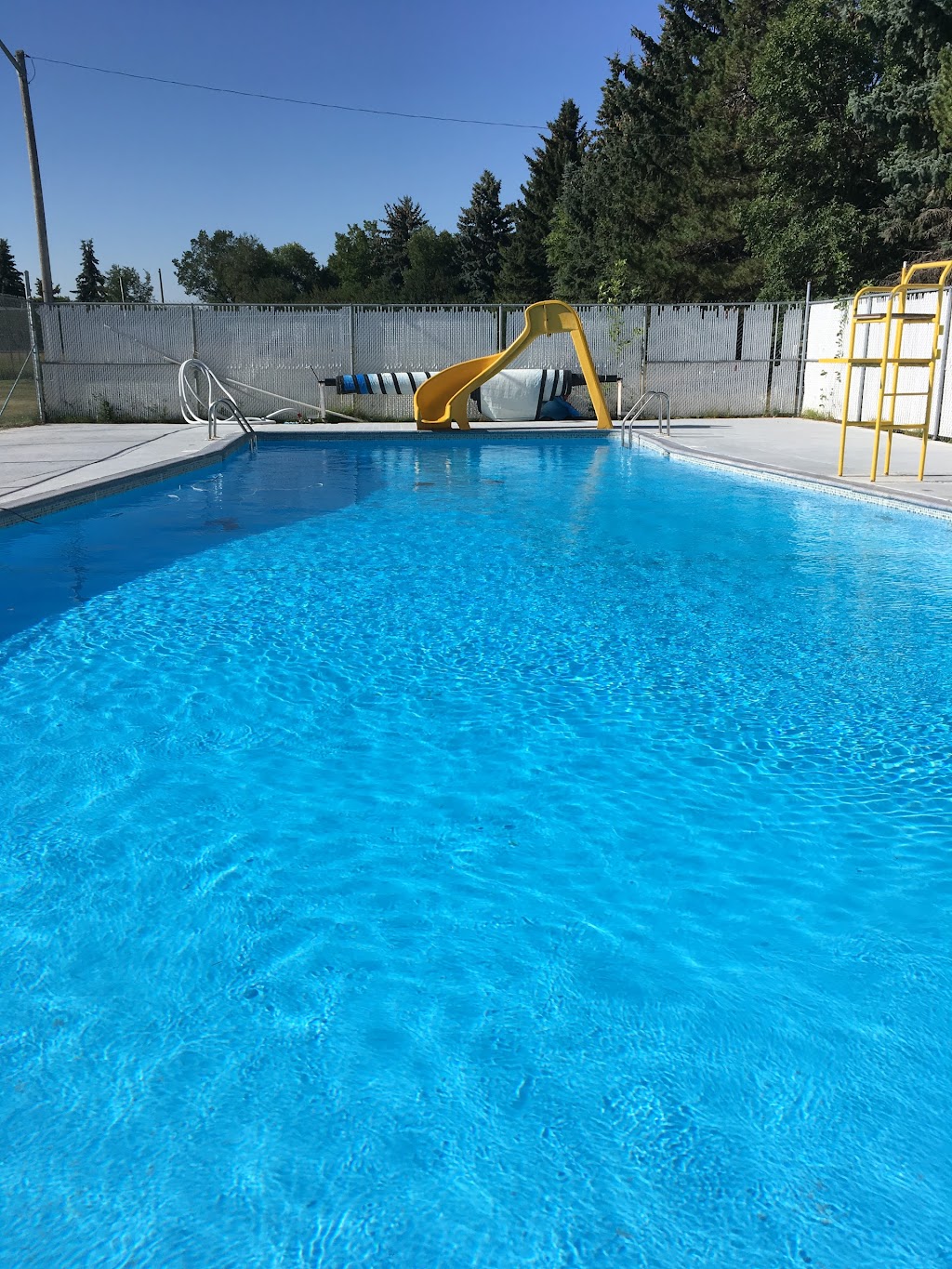 Acme Swimming Pool | 219 Allison St, Acme, AB T0M 0A0, Canada | Phone: (403) 546-3017