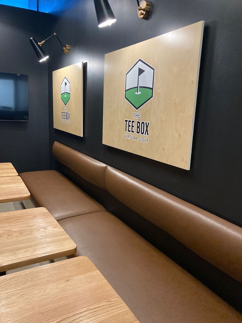 The Tee Box Virtual Golf | 29 Keenleyside St, Winnipeg, MB R2L 1Y7, Canada | Phone: (204) 560-8888
