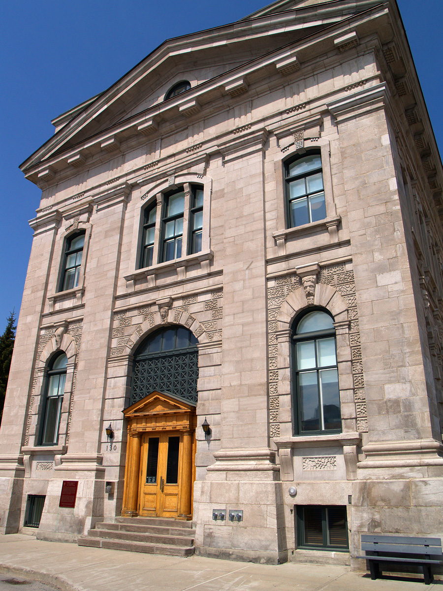 Canada Frontaliers-Svc | 130 Rue Dalhousie, Québec, QC G1K 4C4, Canada | Phone: (418) 648-3881