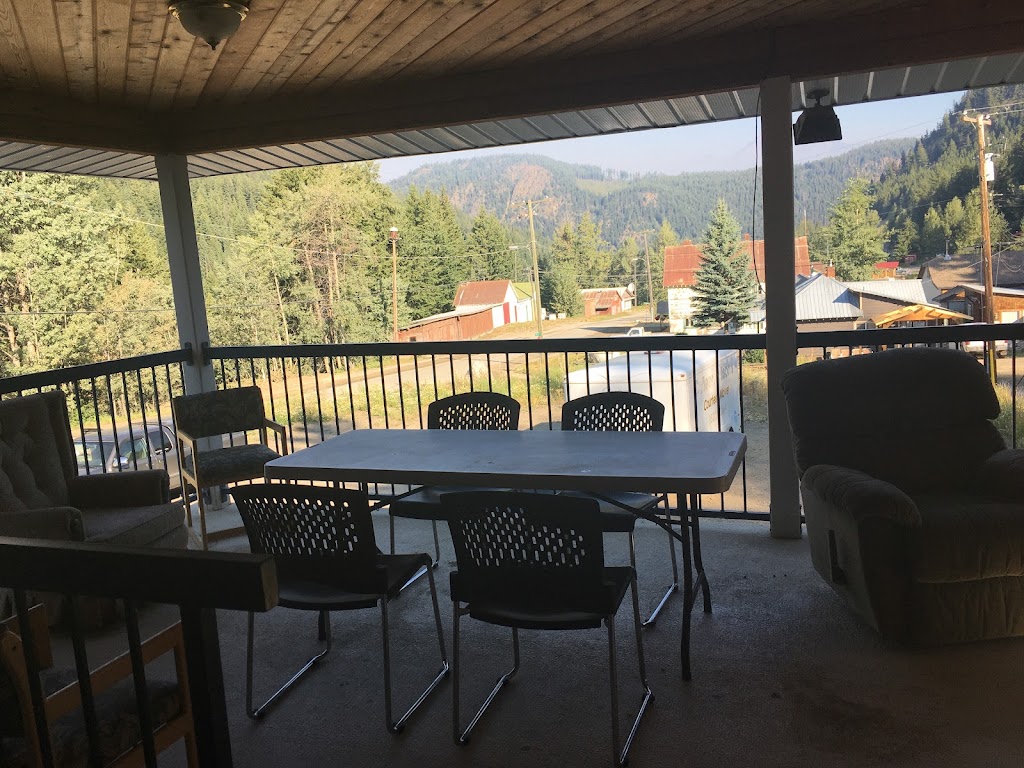 Bralorne Mines Motel | 3600 Pioneer Road, Gold Bridge, BC V0K 1P0, Canada | Phone: (778) 793-4161