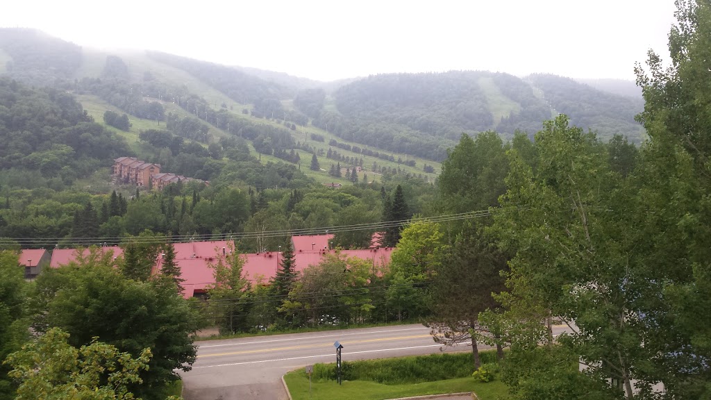 Condo Stoneham | 54 Chemin de la Perdrix, Stoneham-et-Tewkesbury, QC G3C 2J5, Canada | Phone: (418) 953-2997