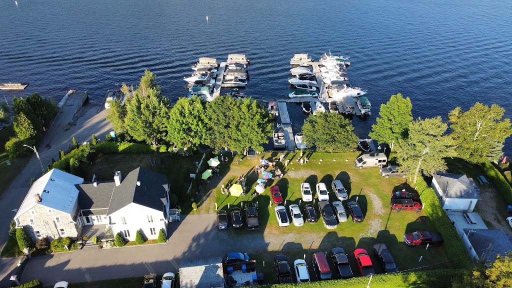 Marina Du Quai, Saint-Jean-des-Piles | 90 Rue du Quai, Shawinigan, QC G0X 2V0, Canada | Phone: (514) 531-8997