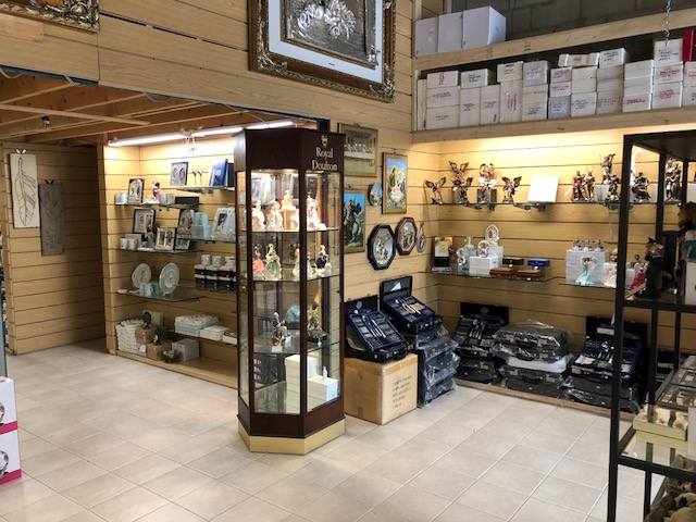 Rawas China And Gift / RoyalGift | 5167 Tomken Rd, Mississauga, ON L4W 1P1, Canada | Phone: (905) 629-9330