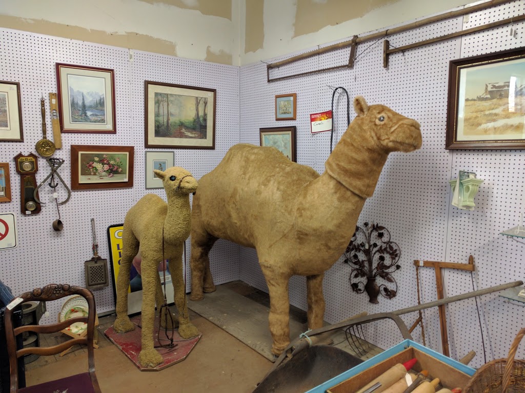 One Of A Kind Antiques & Collectibles | 97 Wilson St, Woodstock, ON N4S 3N8, Canada | Phone: (519) 539-9563