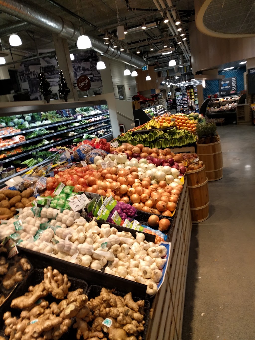 Stongs Market | 4221 Dunbar St, Vancouver, BC V6S 2G1, Canada | Phone: (604) 266-1401
