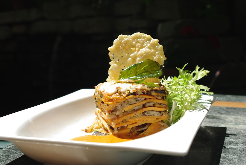 Solé Restaurant and Wine Bar | 83 Erb St W Building Two, Waterloo, ON N2L 6C2, Canada | Phone: (519) 747-5622