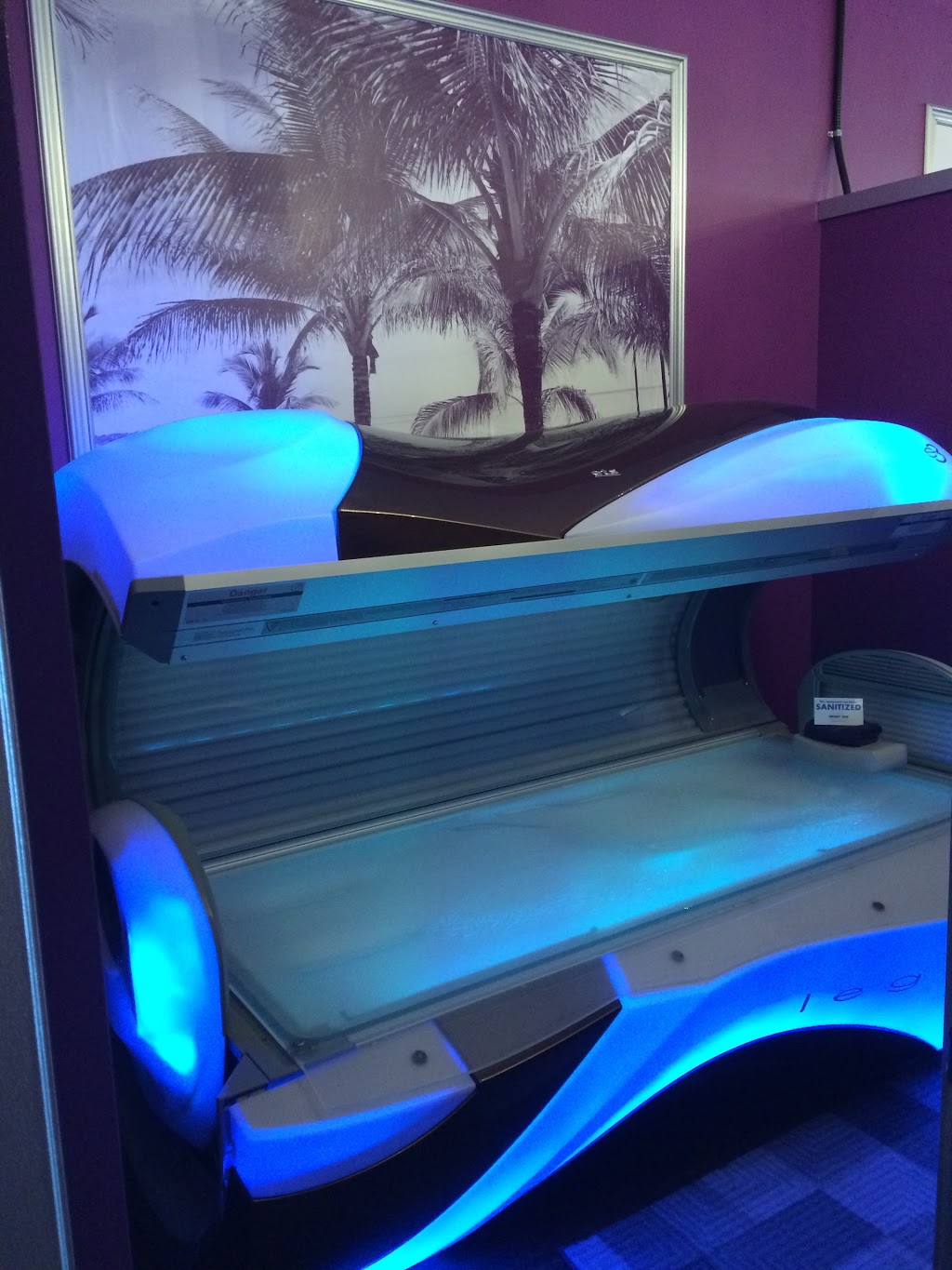 Planet Beach Spray & Spa | 16534 95 St, Edmonton, AB T5Z 3L7, Canada | Phone: (780) 456-1792
