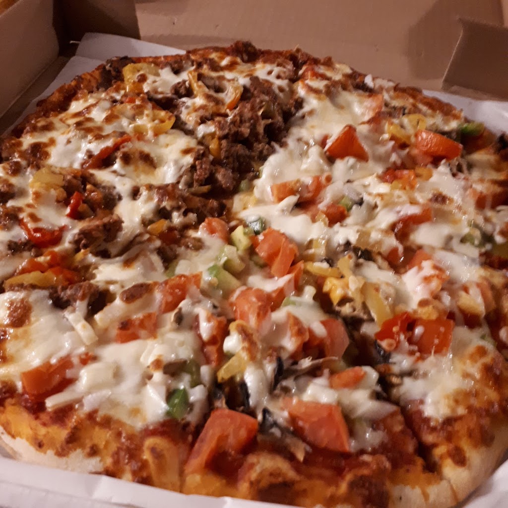 Dinos Dining Lounge | 510 Dundas St, Woodstock, ON N4S 1C3, Canada | Phone: (519) 537-5892