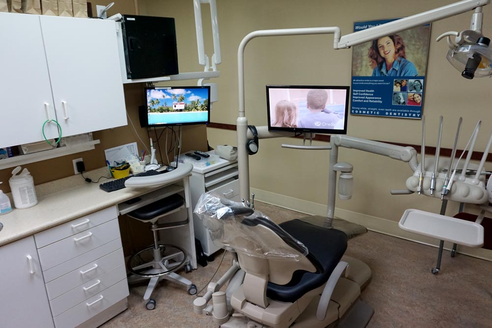 Monterey Dental Centre | dentist | 2220 68 St NE #826, Calgary, AB T1Y 6Y7, Canada | 4032937818 OR +1 403-293-7818