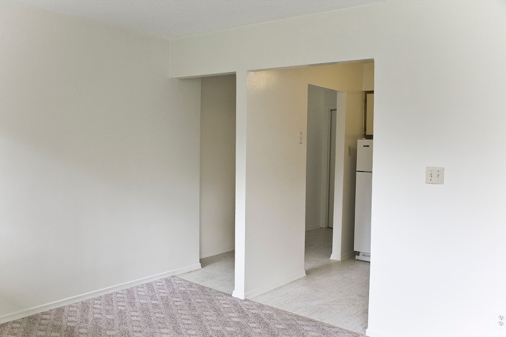 Queen and Palmer Apartments - Balnar Management | 63 Queen St, Guelph, ON N1E 4R9, Canada | Phone: (519) 239-6234