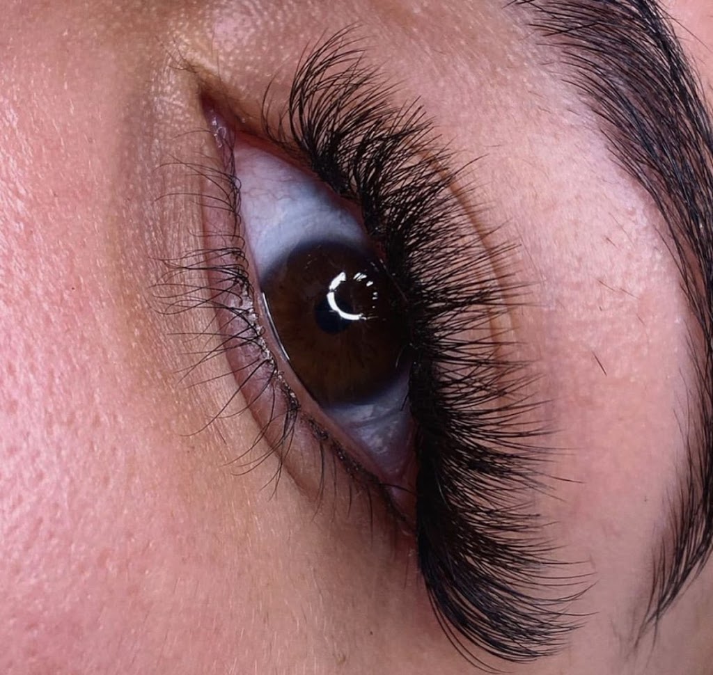 iLash Wink EYELASHES | 9919 Airport Rd, Brampton, ON L6S 0A2, Canada | Phone: (647) 962-6500
