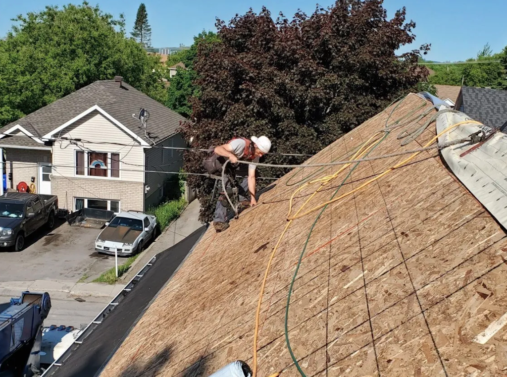 D.S Roofing | 39 Rue de Bécancour, Gatineau, QC J8P 7X5, Canada | Phone: (819) 525-9401