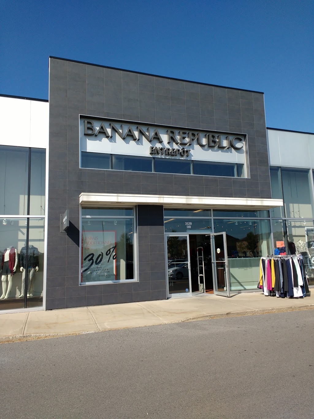 Banana Republic | 3120 Boulevard de la Gare, Vaudreuil-Dorion, QC J7V 0J5, Canada | Phone: (450) 424-4047