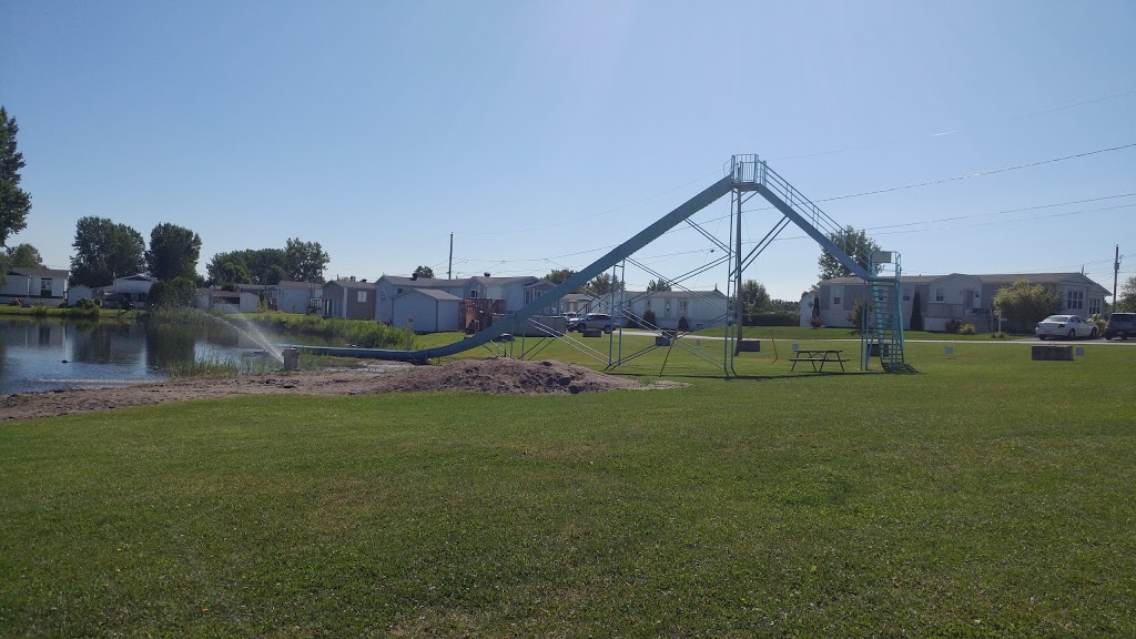 Camping domaine des Arpents Verts | 12 Rue Lussier, Napierville, QC J0J 1L0, Canada | Phone: (450) 245-3638
