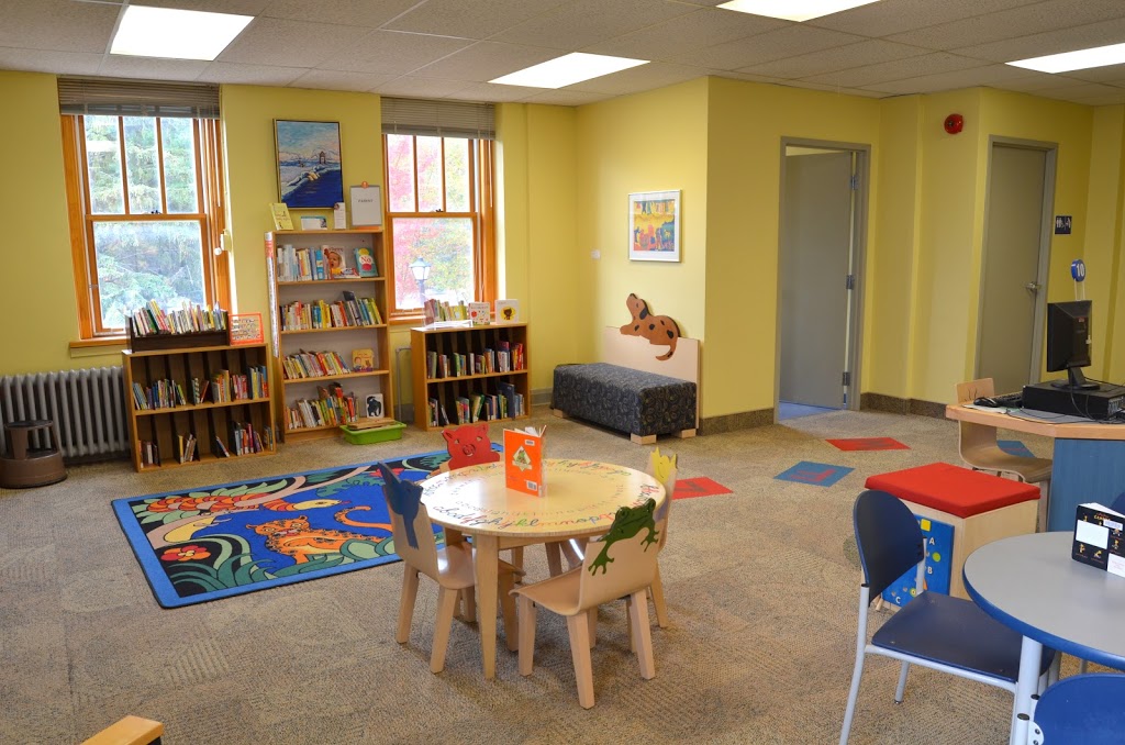 Ottawa Public Library - Vanier | 310 Pères-Blancs Ave, Vanier, ON K1L 7L5, Canada | Phone: (613) 580-2940