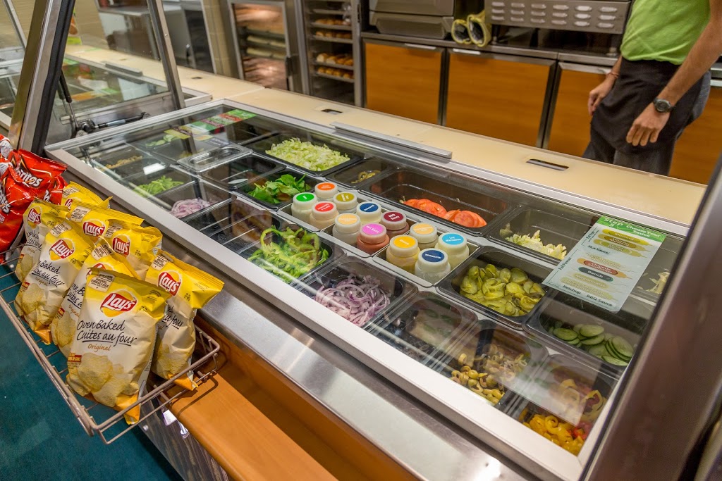 Subway | 650 Woodlawn Rd W, Guelph, ON N1K 1B8, Canada | Phone: (519) 826-5995