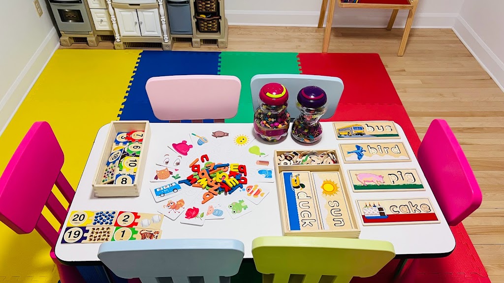 Subsidized Loving Care Home Daycare | 7493 Chem. Baily, Côte Saint-Luc, QC H4W 1M5, Canada | Phone: (514) 226-4490