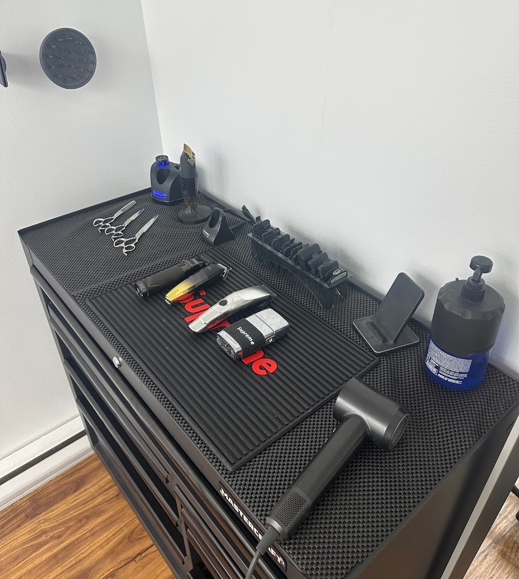 Kasra’s Studio | Male Grooming | 1319 Rue Bergar, Laval, QC H7L 4Z7, Canada | Phone: (438) 530-5606