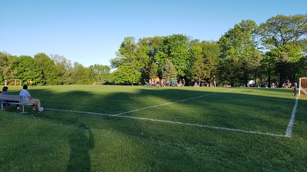 Parc St-Isabelle (Terrain de soccer) | 3000 Rue de la Matapédia, Québec, QC G1W 1Y1, Canada