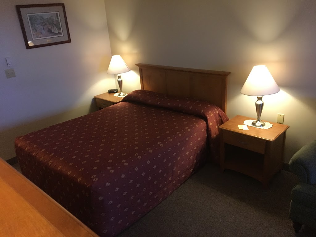 Hopewell Rocks Motel & Country Inn | 4135 Rocks Rd, Hopewell Cape, NB E4H 3K2, Canada | Phone: (506) 734-2975