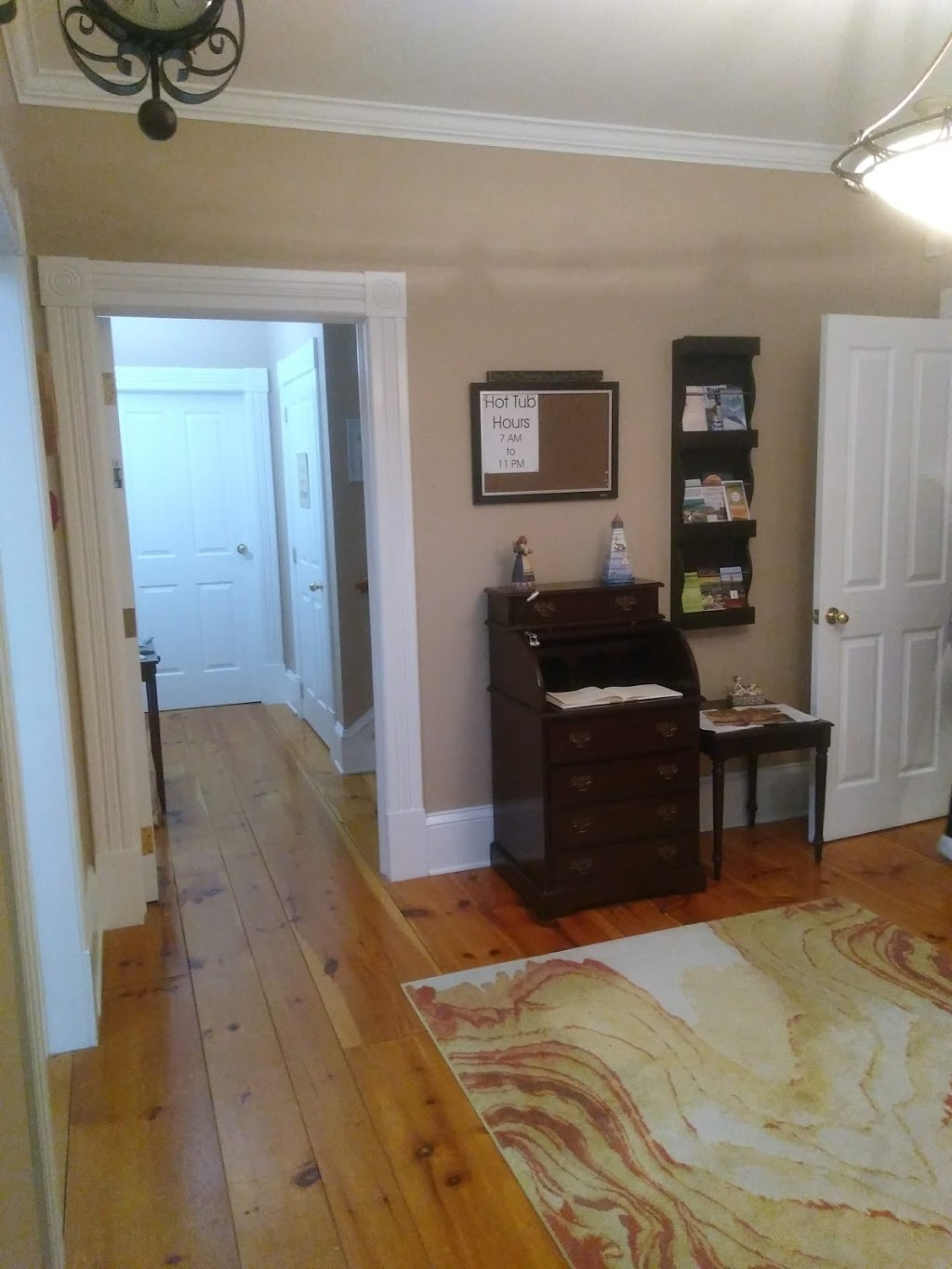 In Wolfville Luxury Bed and Breakfast | 56 Main St, Wolfville, NS B4P 1B7, Canada | Phone: (902) 542-0400
