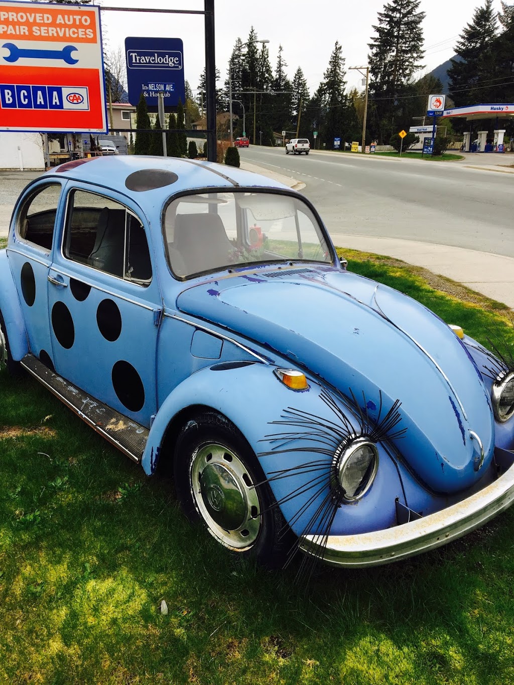 Colonial 900 Motel | 900 Old Hope Princeton Way, Hope, BC V0X 1L0, Canada | Phone: (604) 869-5223
