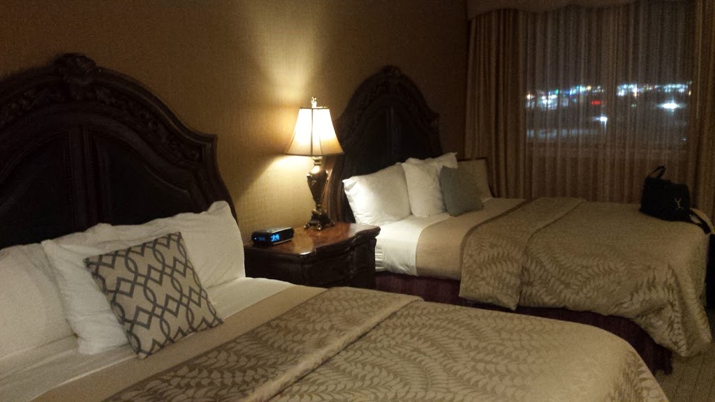 Salvatores Grand Hotel | 6675 Transit Rd, Buffalo, NY 14221, USA | Phone: (716) 362-5300