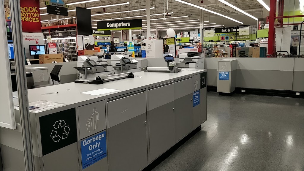 Staples | 10136 King George Blvd, Surrey, BC V3T 2W4, Canada | Phone: (604) 582-6789