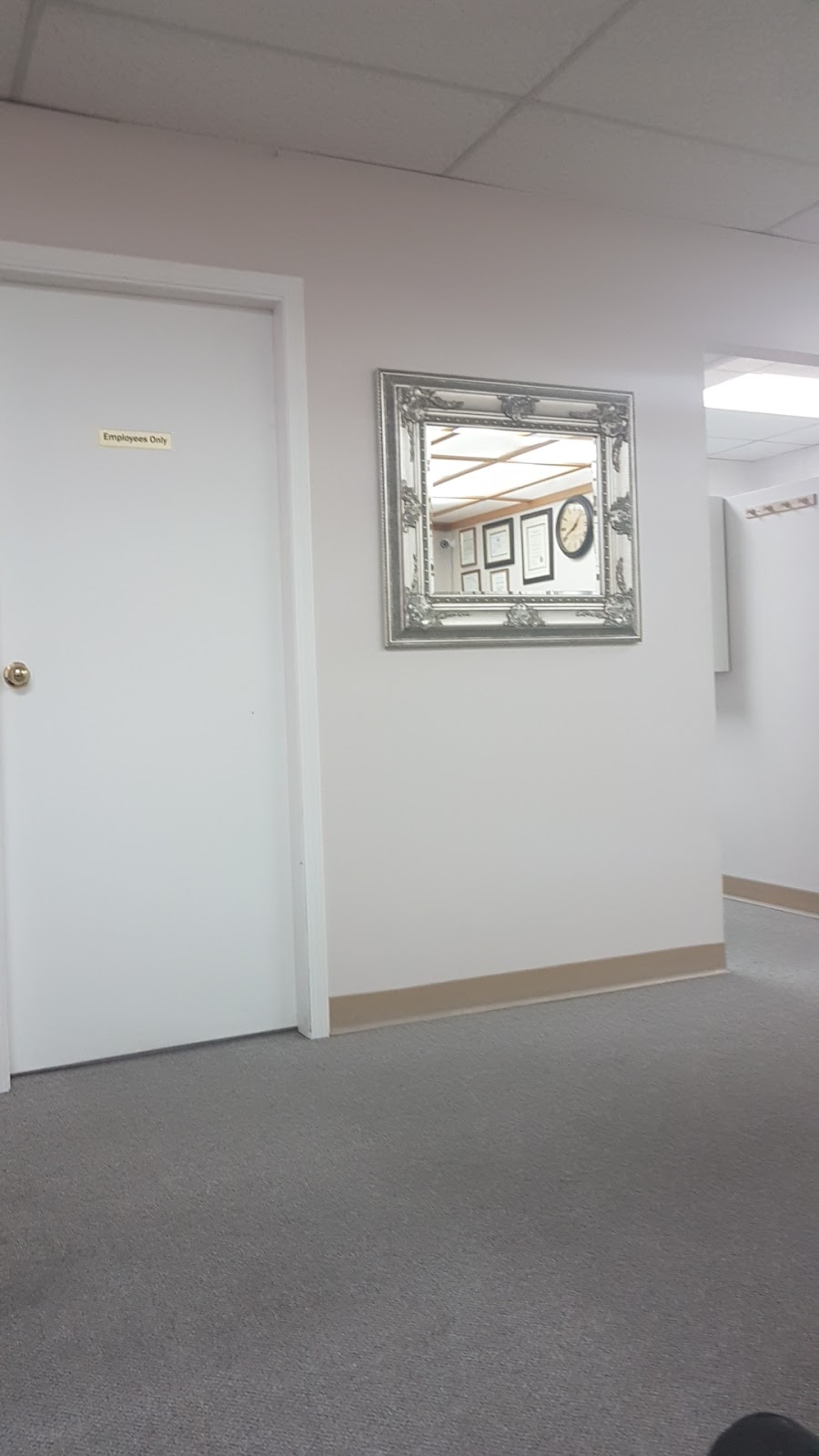 Esquimalt Denture clinic Ltd | 1211 Esquimalt Rd, Victoria, BC V9A 3P1, Canada | Phone: (250) 361-3055