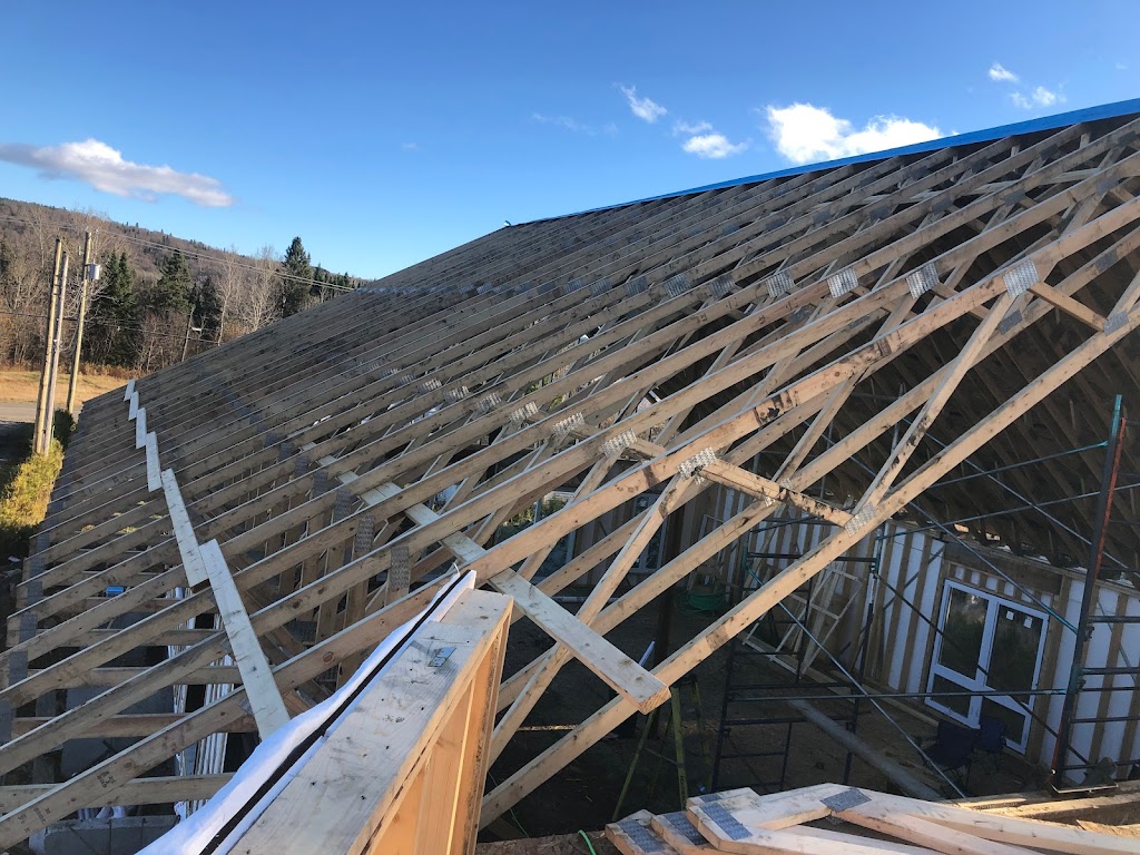 CharpenteMG | 2382 Av. Royale, Saint-Ferréol-les-Neiges, QC G0A 3R0, Canada | Phone: (514) 774-1321