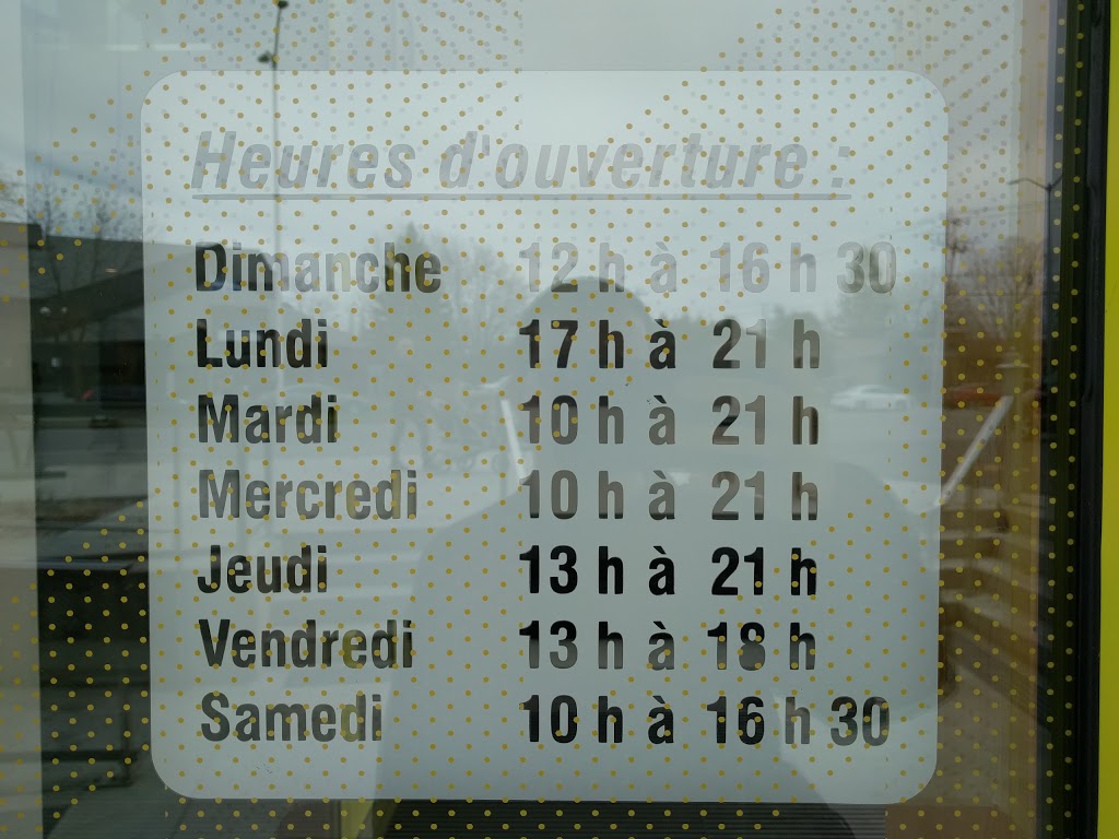 Bibliothèque de Varennes | 2221 Boulevard René-Gaultier, Varennes, QC J3X 1E3, Canada | Phone: (450) 652-3949