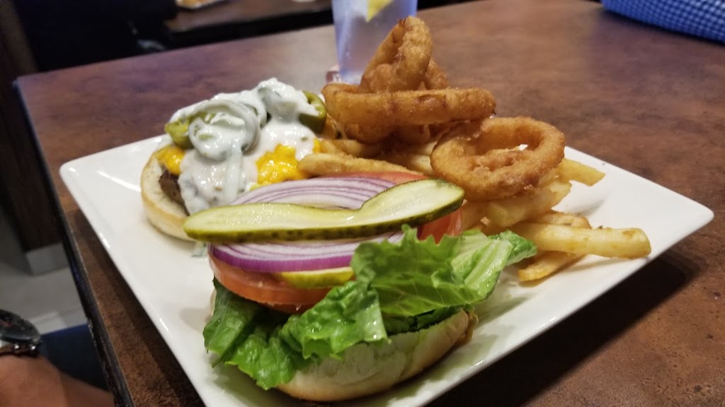 Charley Ronicks Pub & Restaurant | 3050 Garden St, Whitby, ON L1R 2G7, Canada | Phone: (905) 666-8727