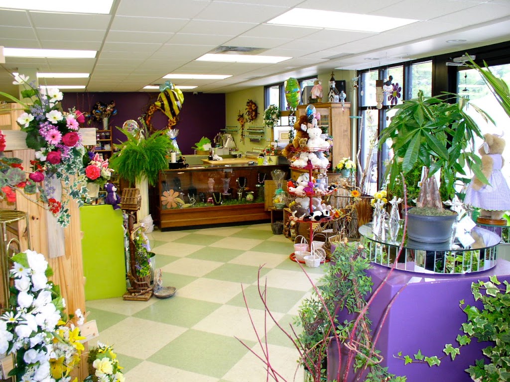 Hi-Way Florists Ltd | 821 Henderson Hwy unit a, Winnipeg, MB R2K 2L2, Canada | Phone: (204) 661-2357