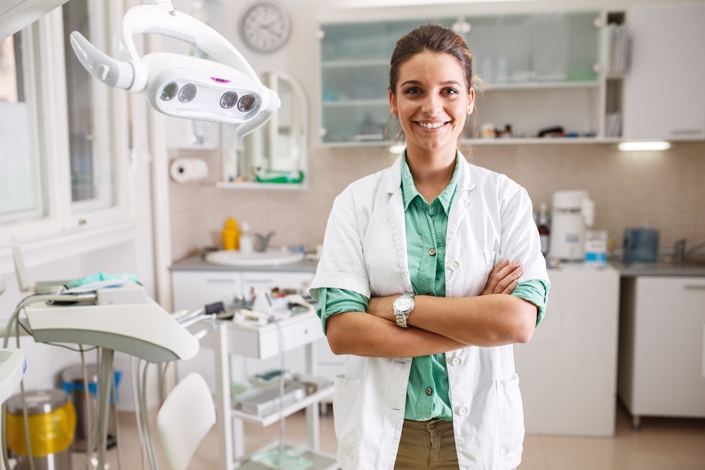 Dental Tax - Accounting For Dentists | 1100 Burloak Dr #300, Burlington, ON L7L 6B2, Canada | Phone: (888) 450-4111