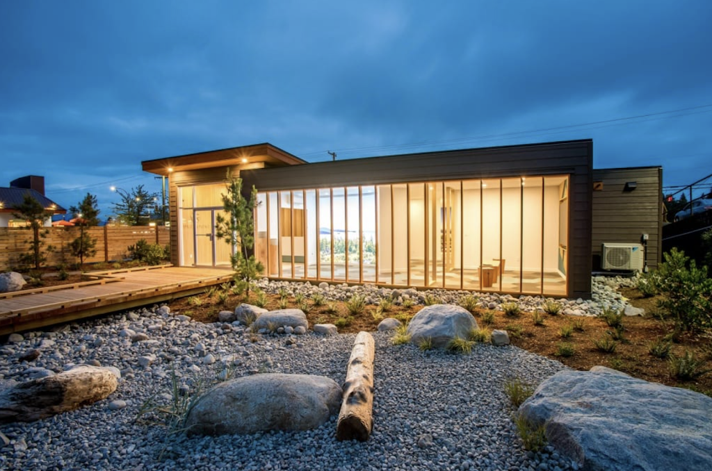 Catherine Ondzik: rareEarth Project Marketing Ltd. | Located on Sunshine Coast - Head office:502, 134 Abbott St, Vancouver, BC V6B 2K4, Canada | Phone: (604) 989-2259
