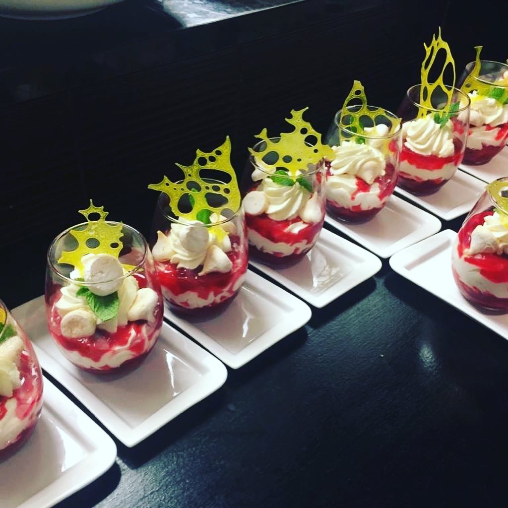 Le Crémeux Cakes and Dessert Catering | 342 Leitch Landing, Milton, ON L9T 7M5, Canada | Phone: (647) 229-1301