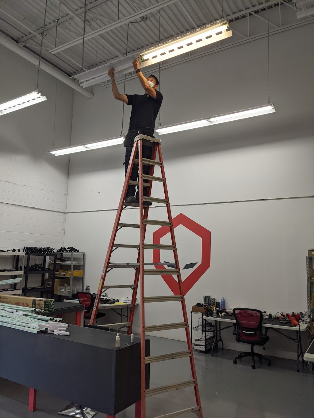 B & R Electric | 38 Queen St S, Mississauga, ON L5M 1K3, Canada | Phone: (905) 814-1881