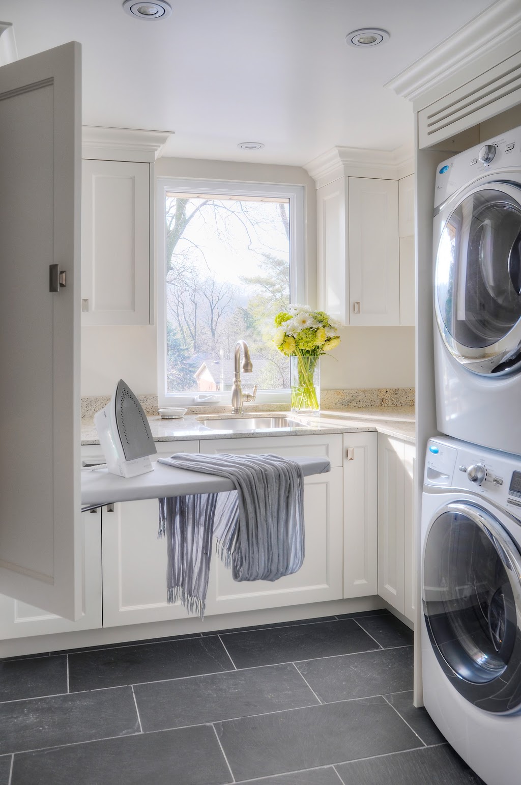 Braams Custom Cabinets | 557 Chartwell Rd, Oakville, ON L6J 4A8, Canada | Phone: (905) 845-8138