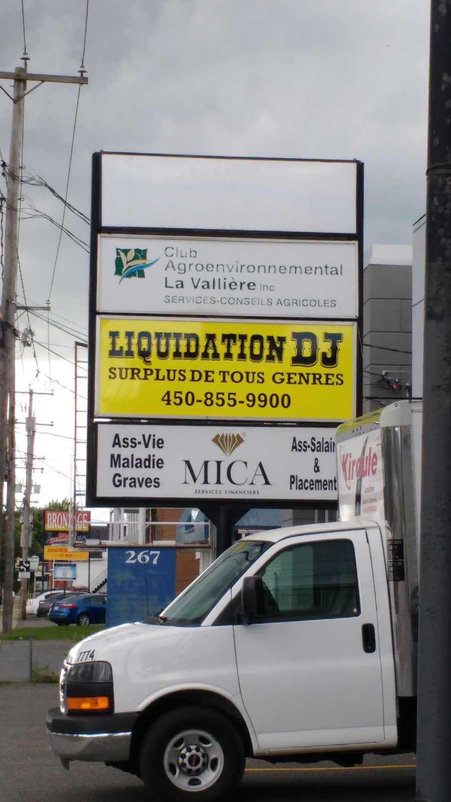 Restaurant Bouff-Ti-Fail | 293 Boulevard Fiset, Sorel-Tracy, QC J3P 3P9, Canada | Phone: (450) 742-3254