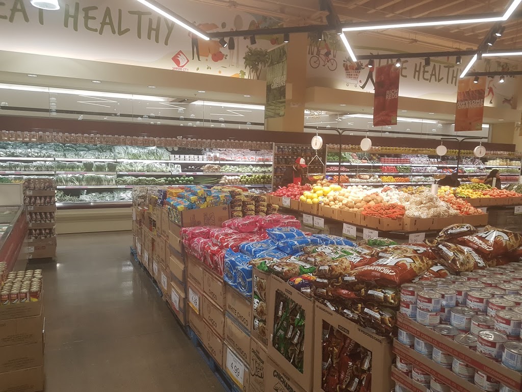 Garden City Shopping Centre | 2305 McPhillips St, Winnipeg, MB R2V 3E1, Canada | Phone: (204) 338-7076