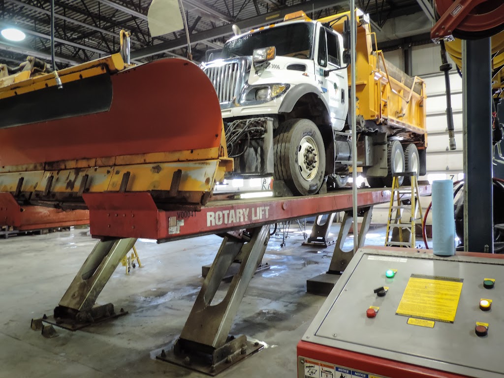 Victoriaville Garage Municipal | 400 Rue de Bigarré, Victoriaville, QC G6P 4Z2, Canada | Phone: (819) 752-4488